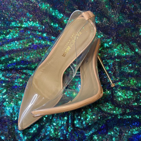 🤍Fashion nova clear heels🤍 - Picture 9 of 9